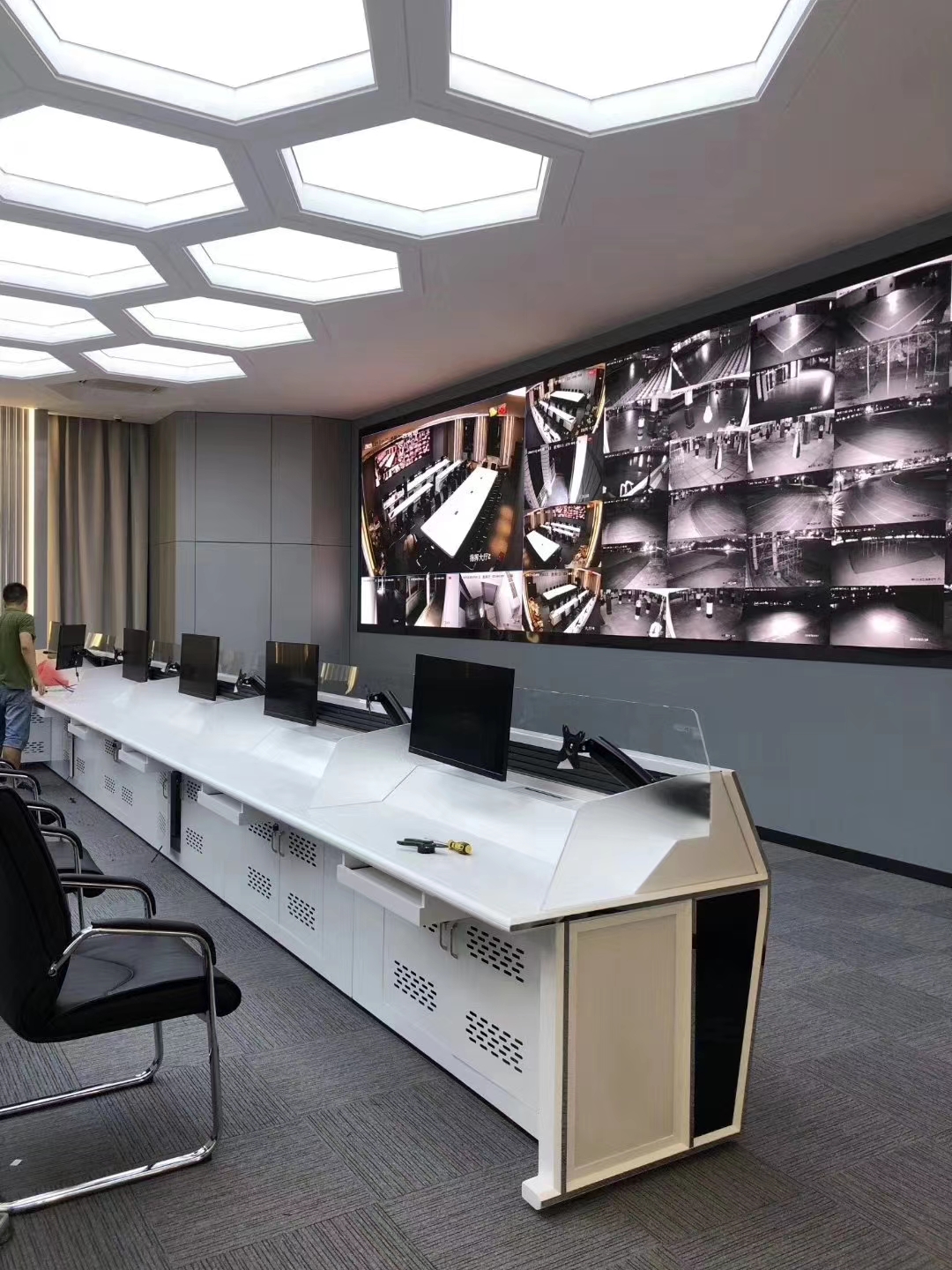 �����ֽ�������նˣ����ٻ���ɱ�